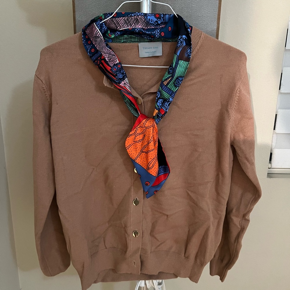 Scarf attached cardigan brand new sz.M